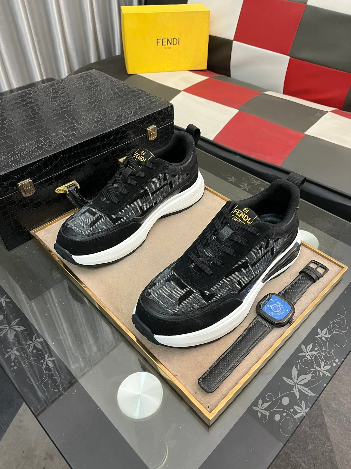 Men's Men's Shoes💰458⌚️⌚️[Fendi] Fendi's latest casual shoes for men! Available at counters simultaneously! Replica. The interior is made of top-grade sheepskin, and the original factory-supplied rubber outsole is used. Leading new fashion concepts. Matching code: 38-443️⃣Colors available